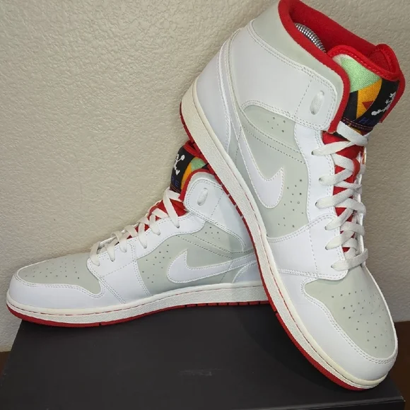 Men's Size 15 Jordan 1 Mid Hare 2015 White and Red Sneakers - Picture 3 of 13